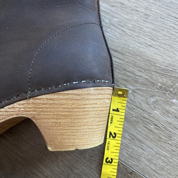 Dansko Maria Ankle Boots Sz 37 EU 6 US Brown Leather Milled Nubuck - Picture 10 of 11